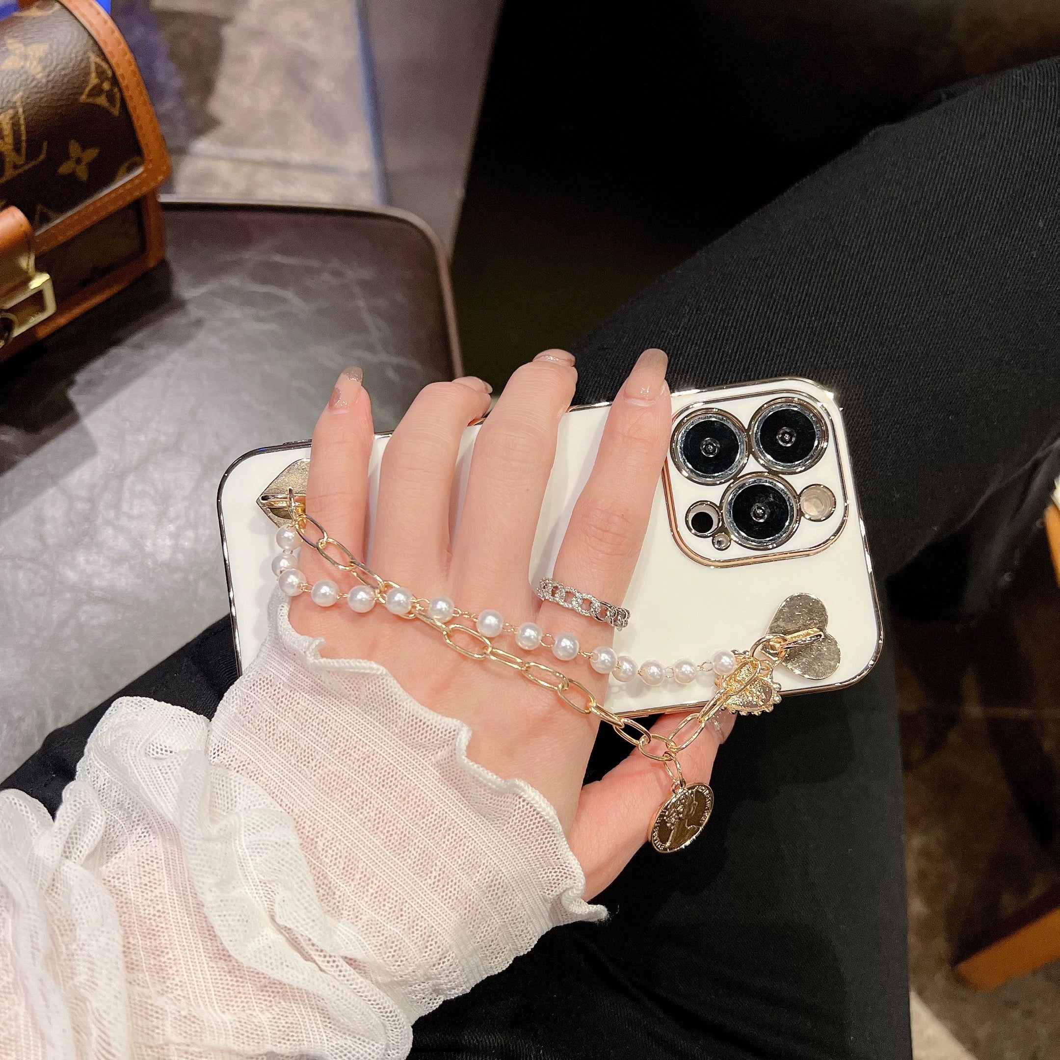 INSCASE